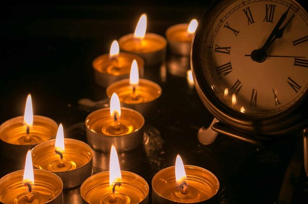 Explorer la signification profonde et le pouvoir de la croyance des heures miroirs