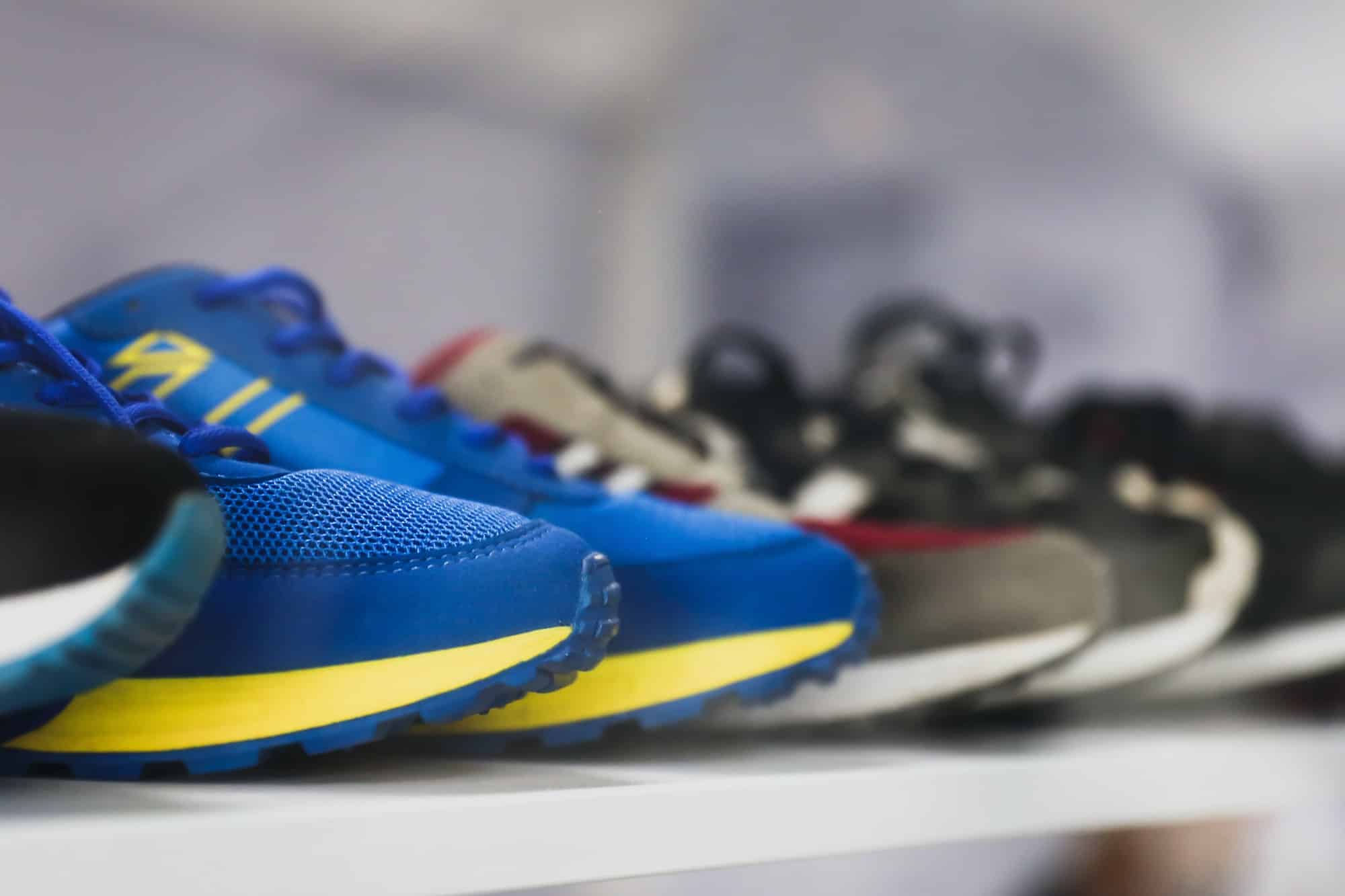 Comment reconnaître des sneakers et des baskets authentiques parmi les contrefaçons ?
